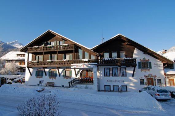 Weidegg - Hotel Garni Garmisch-Partenkirchen Exteriör bild